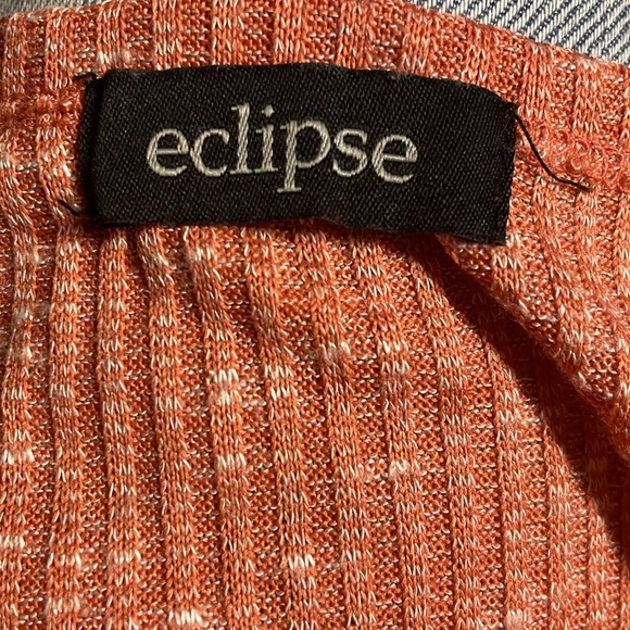 Eclipse. Women’s shirt. Size small. - Picture 3 of 3